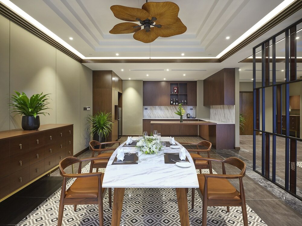 Фото Senna Hue Hotel