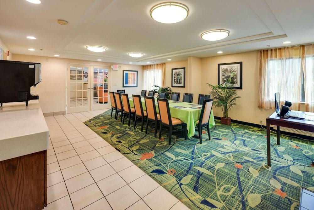 Фото Motel 6 Milford, Ct