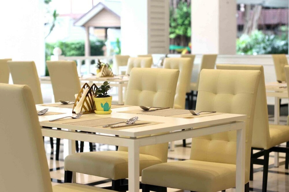 Фото Pooh Beach Resort & SPA