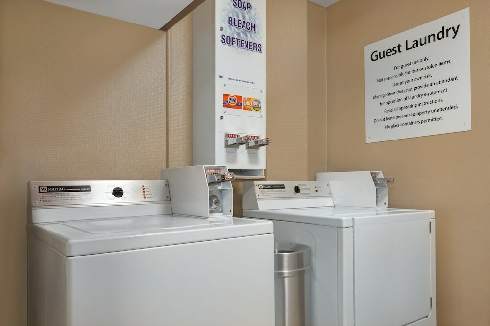 Фото Holiday Inn Express Hotel & Suites Barrie, an Ihg Hotel