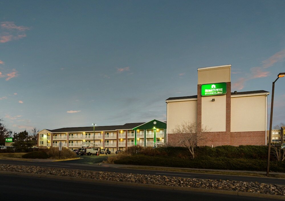 Фото HomeTowne Studios by Red Roof Denver - Thornton