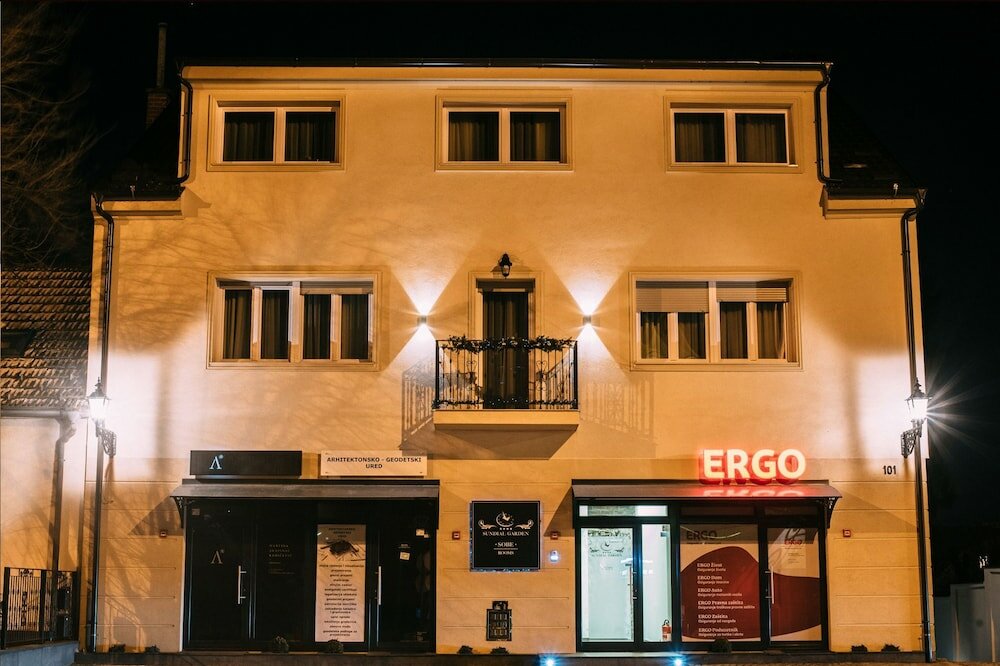 Фото Sundial Butique Hotel