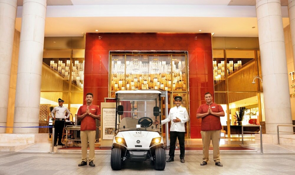 Фото Taj Santacruz