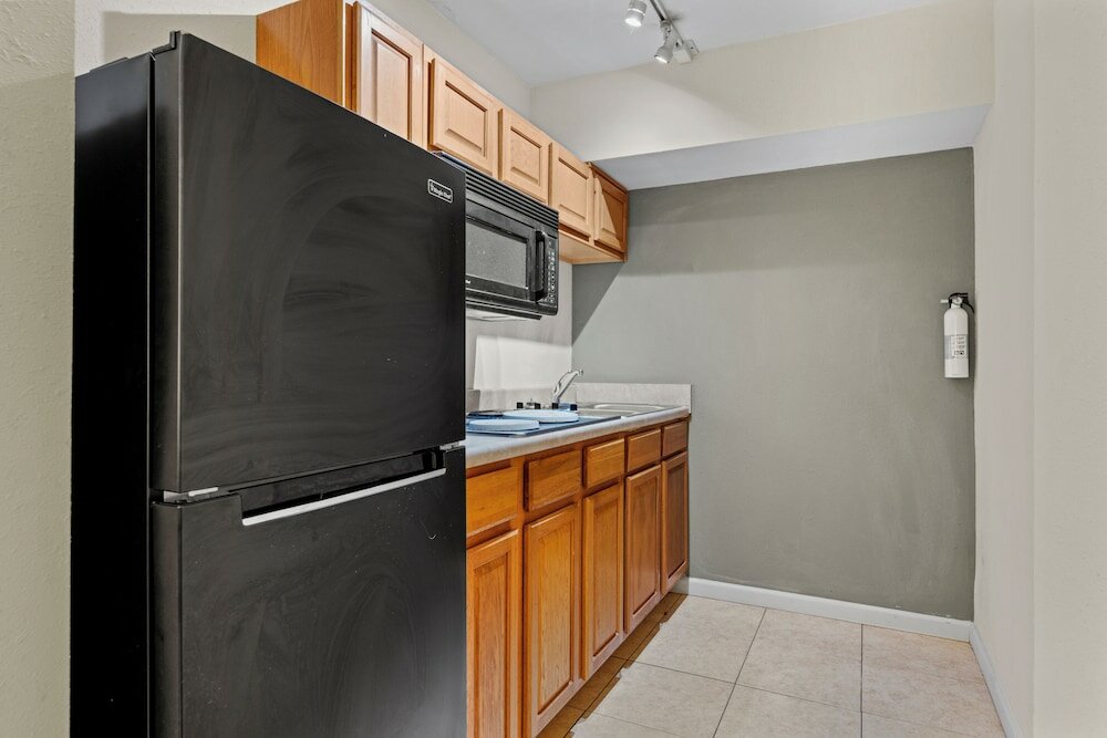 Фото Marina Inn & Suites Chalmette