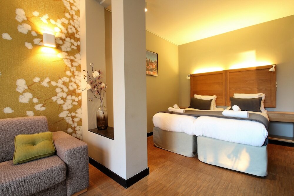 Фото The Bank Hotel