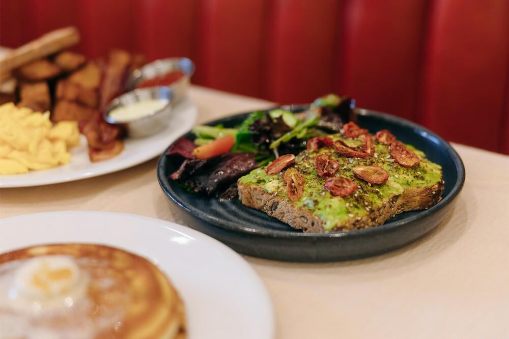 Фото The Williamsburg Hotel