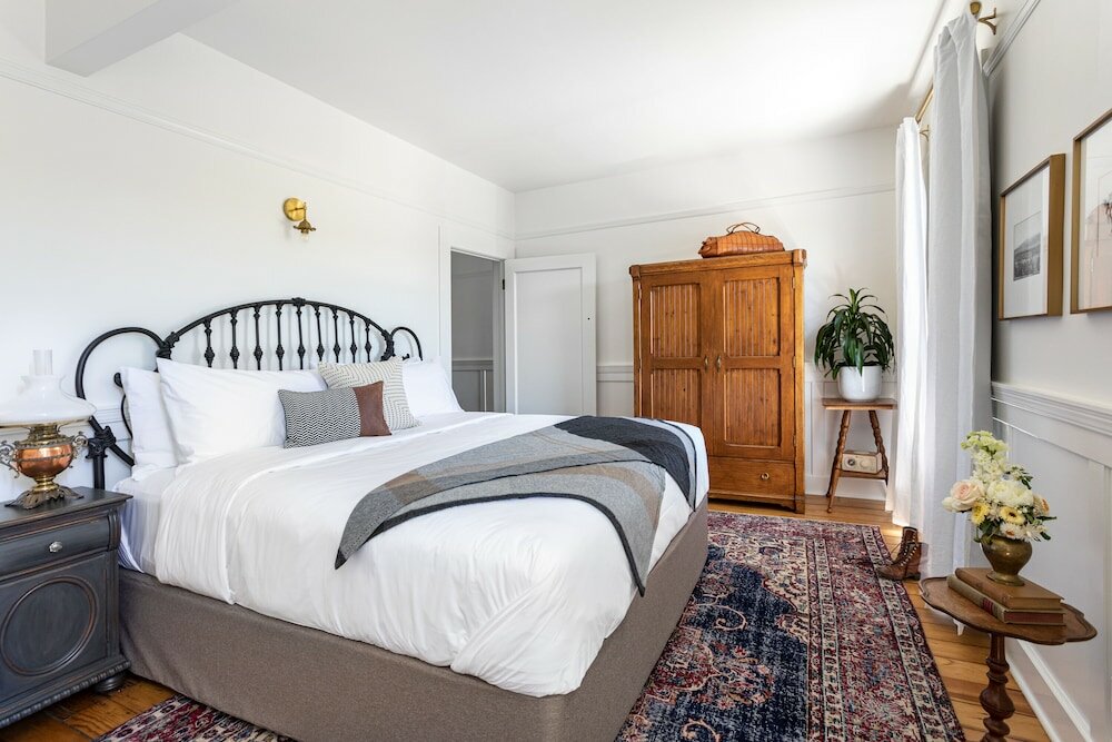 Фото Holbrooke Hotel