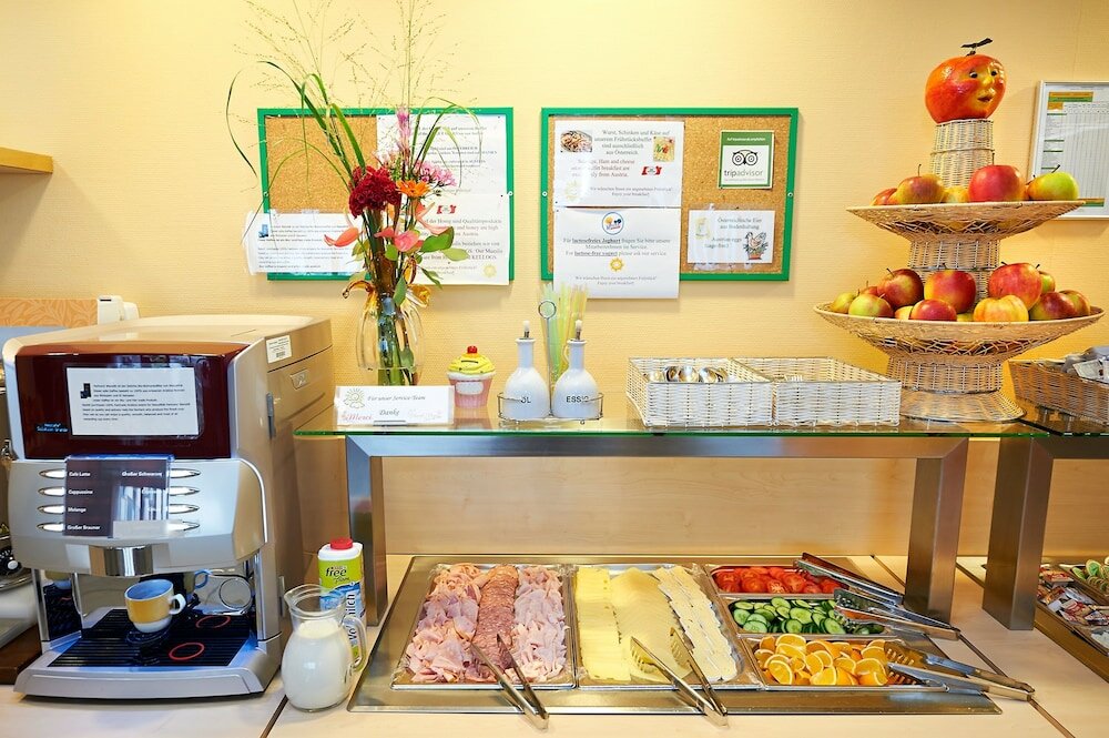 Фото Hotel Kolpinghaus Wien Zentral