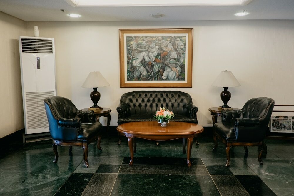 Фото East Asia Royale Hotel