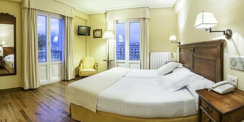 Внешний вид отеля Hotel Silken SPA La Hacienda de Don Juan в Льянесе, фото 3