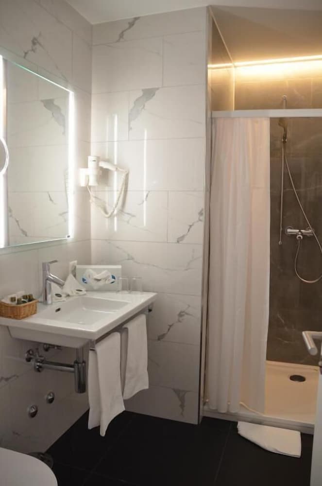 Фото Grand Hotel Europe