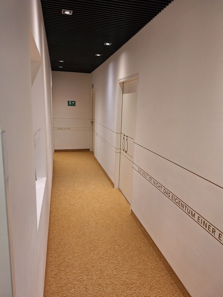 Фото Alma Boutique Hotel