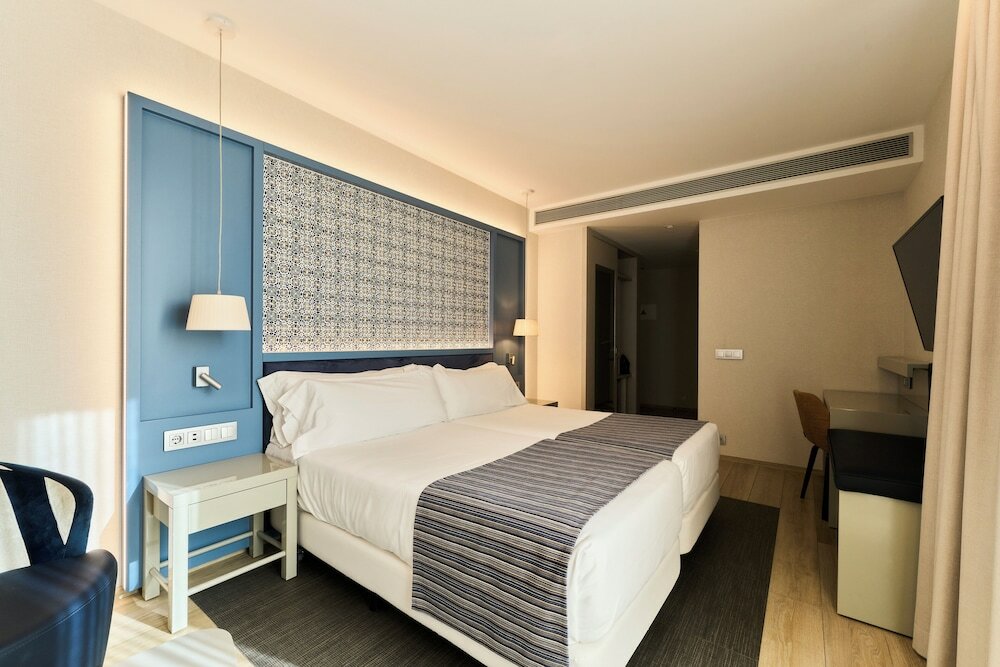 Фото Catalonia Porto