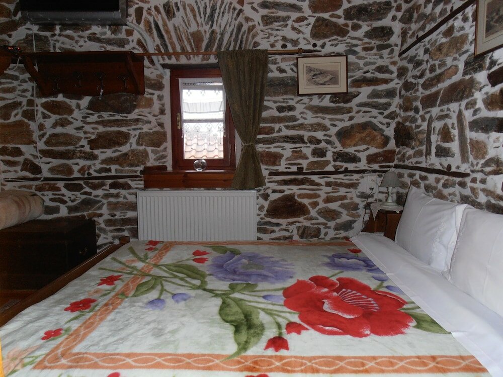 Фото Mansion Terpou