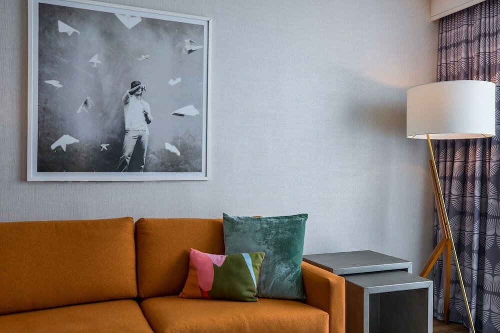 Фото Renaissance Meadowlands Hotel