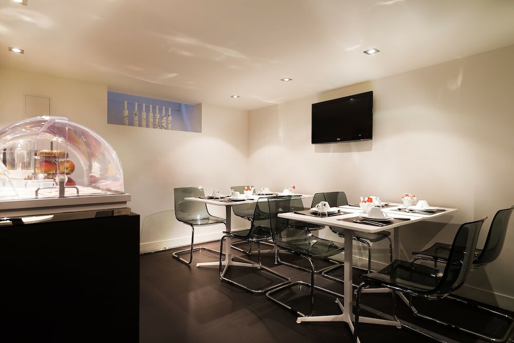 Фото Hotel Arc de Triomphe Etoile