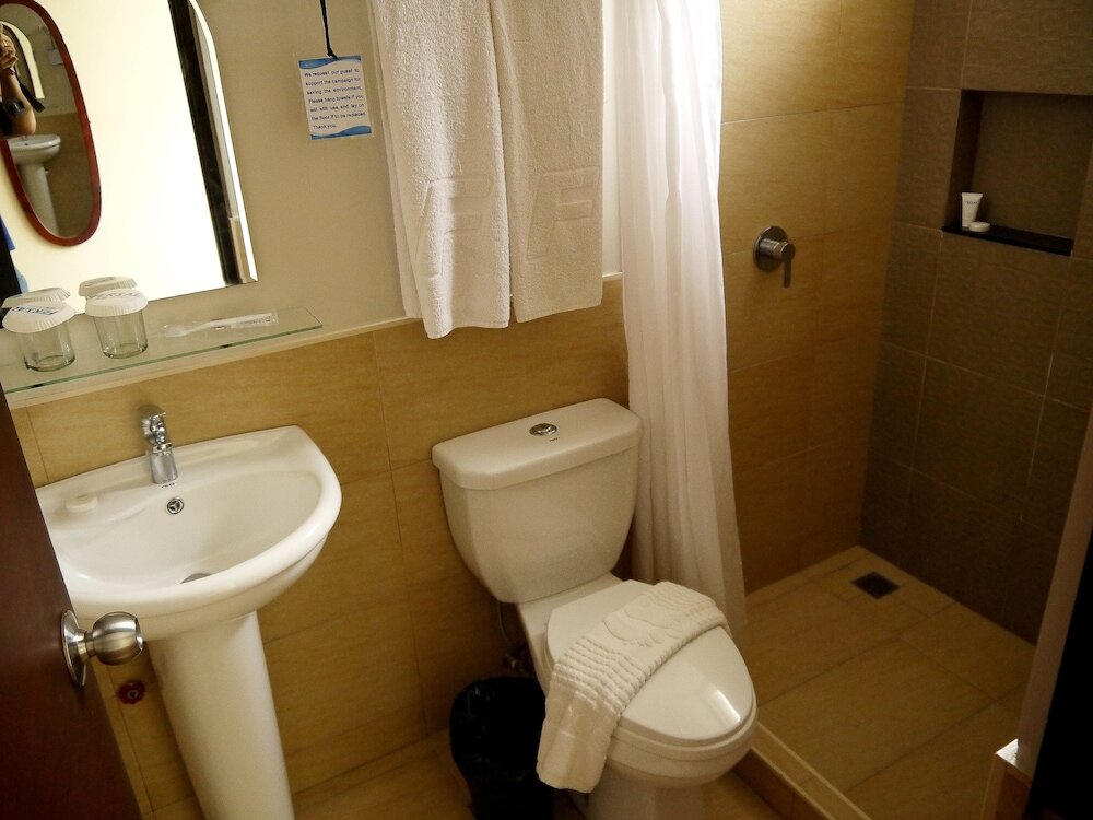 Фото Fersal Hotel Manila