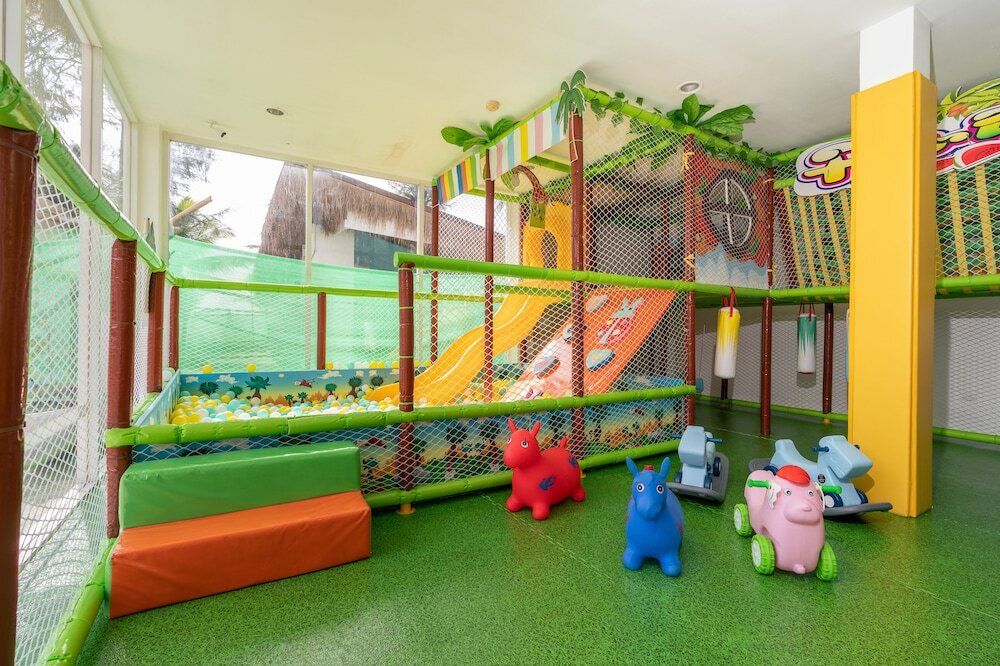 Фото Arinara Beach Resort Phuket