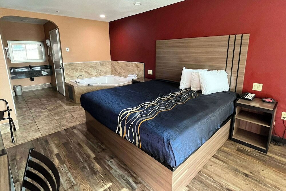 Фото Americas Best Value Inn Manteca