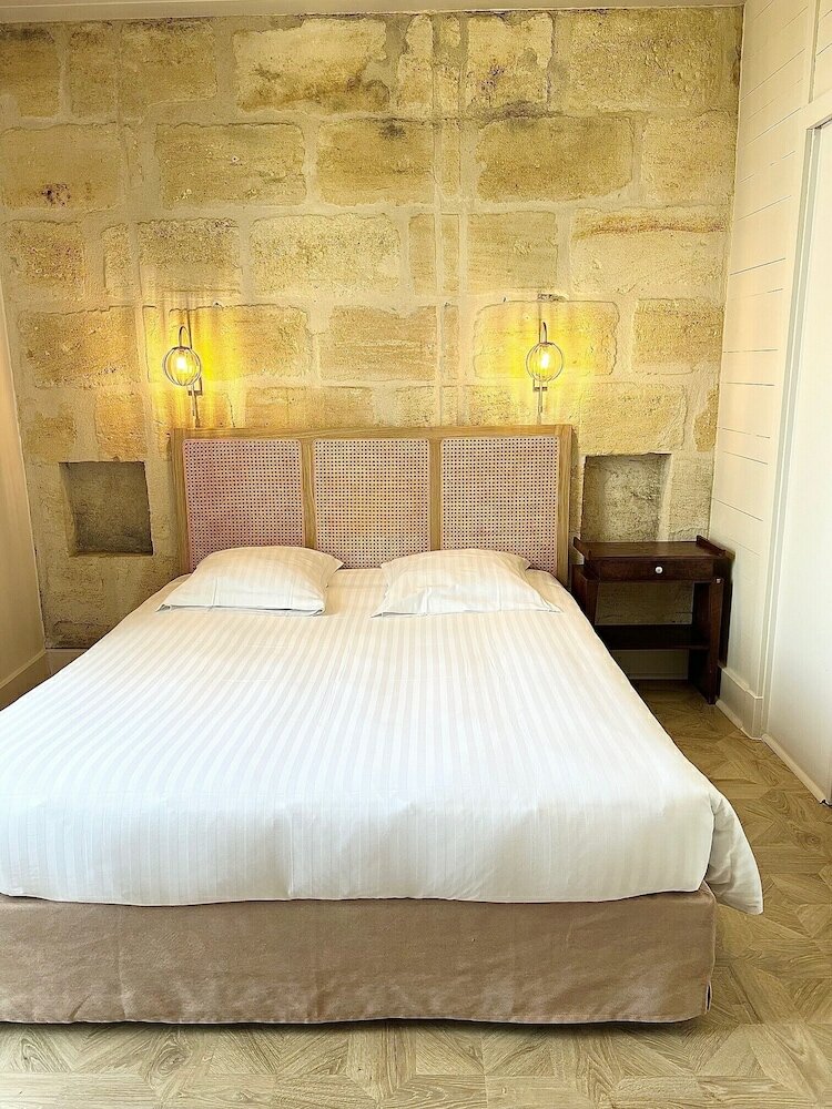 Фото Hôtel De La Tour Intendance