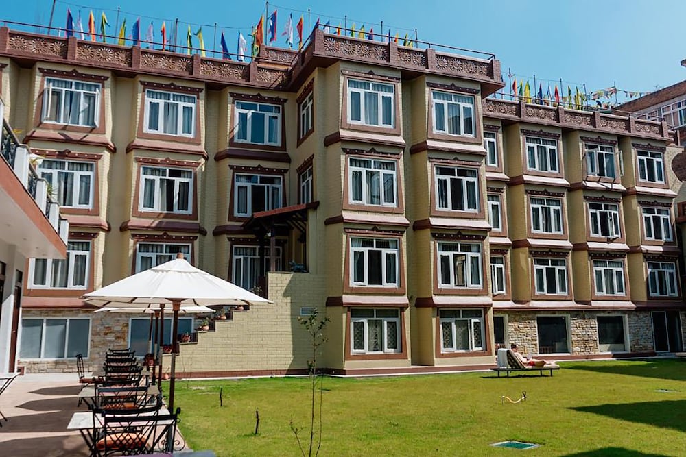 Фото отеля 1