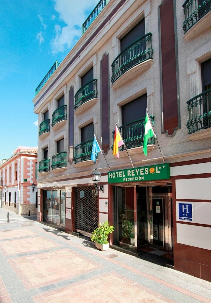 Фото Hotel Reyesol
