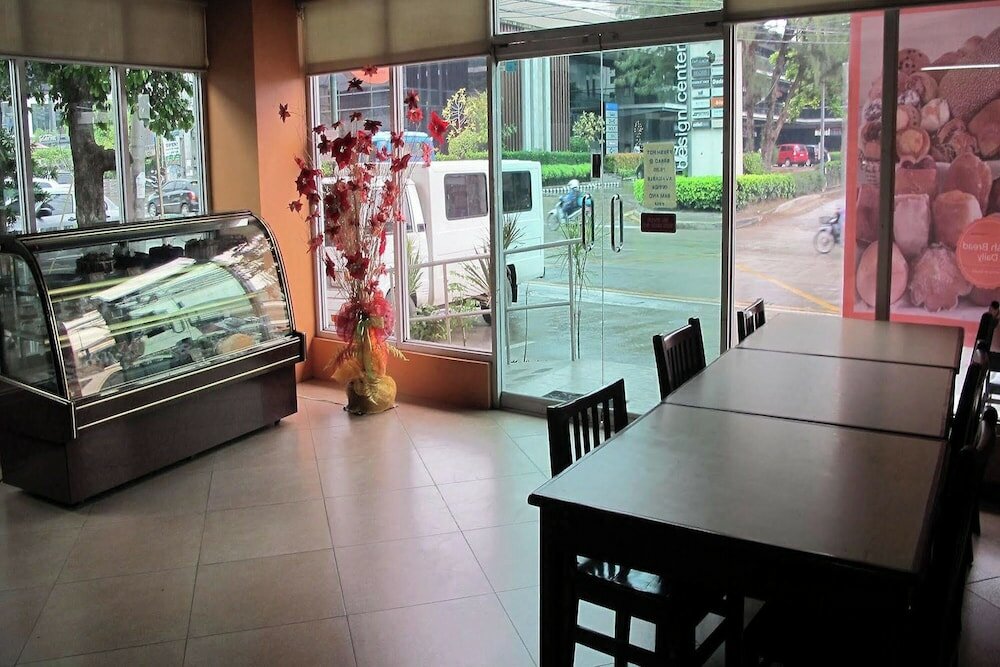 Фото Oftana Suites