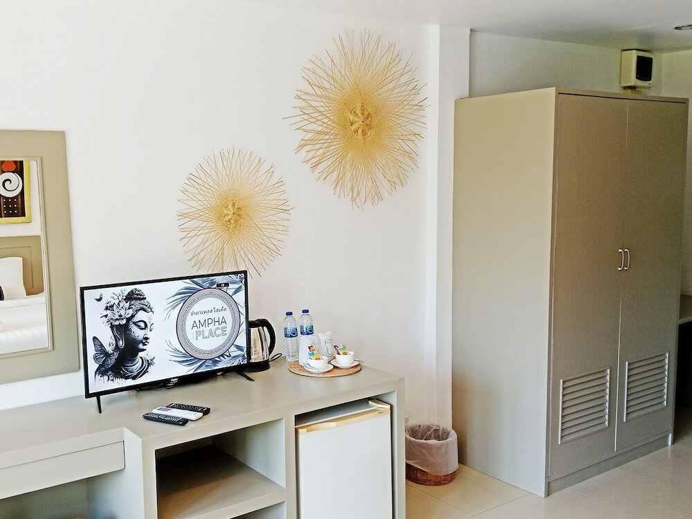 Фото Ampha Place Hotel