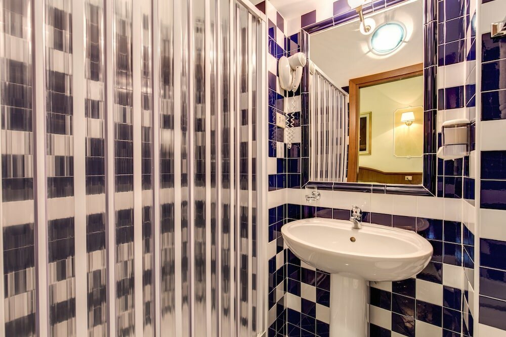 Фото Hotel Cambridge