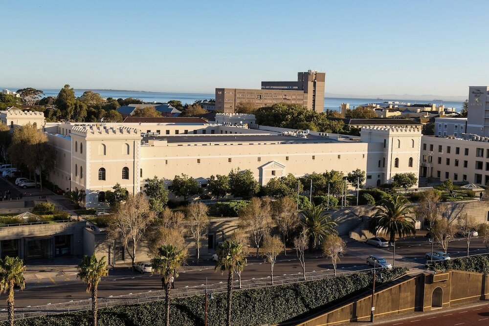 Фото Protea Hotel Cape Town Waterfront Breakwater Lodge