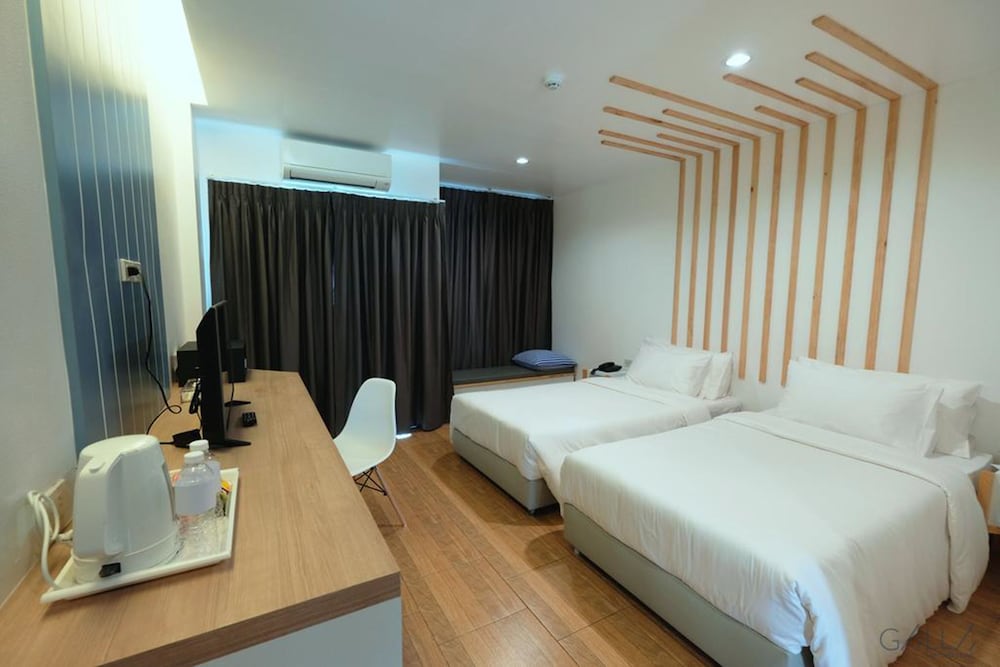 Фото The Galla Hotel