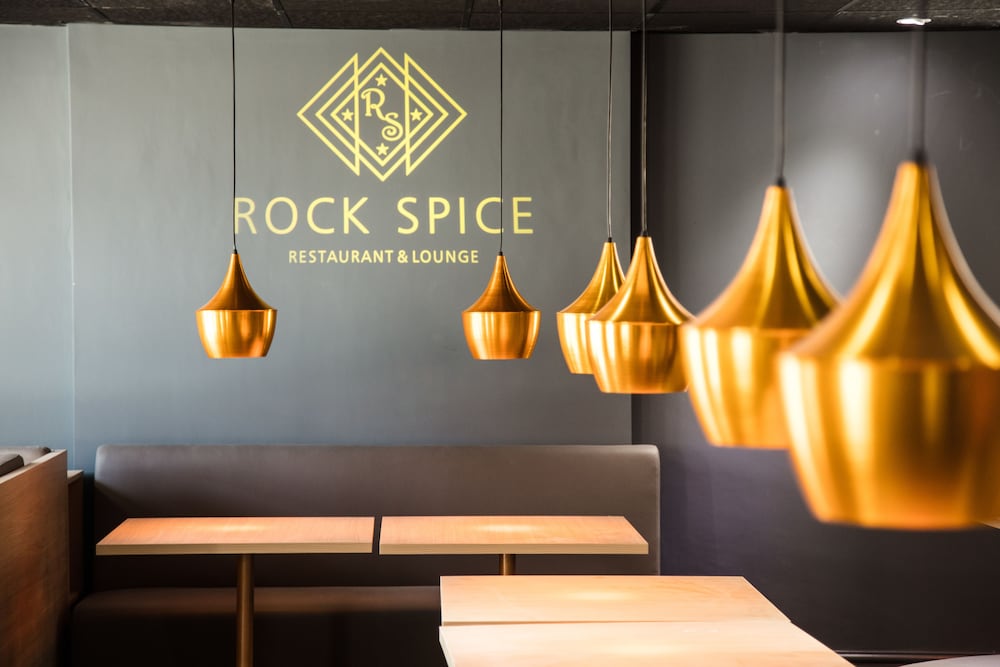 Фото DJ Suites Blackpool