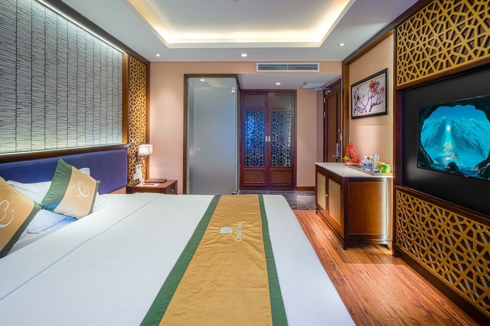 Фото Conifer Grand Hotel