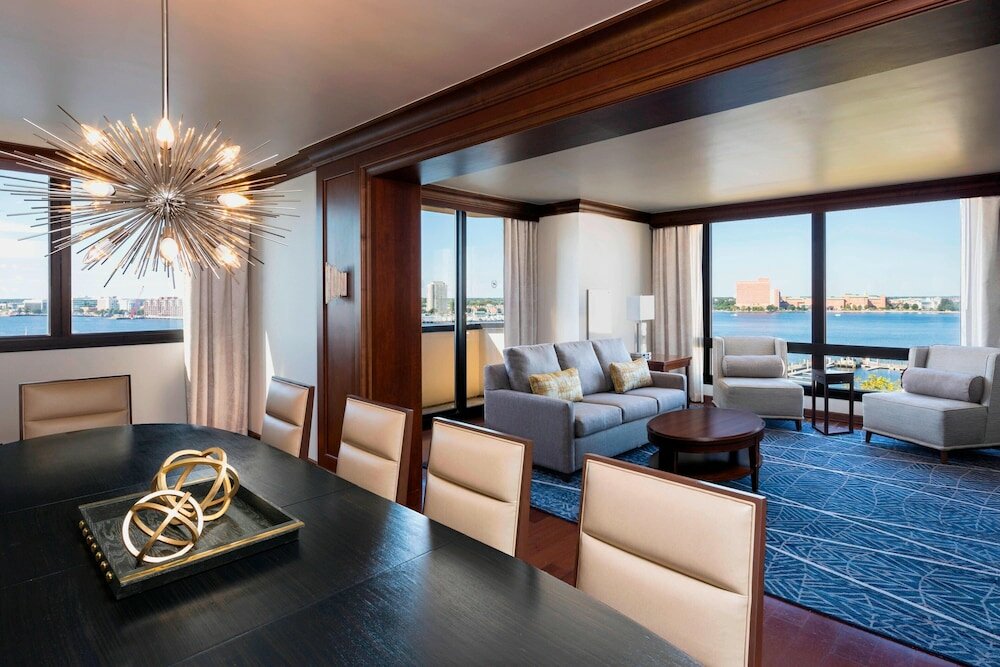 Фото Sheraton Norfolk Waterside Hotel