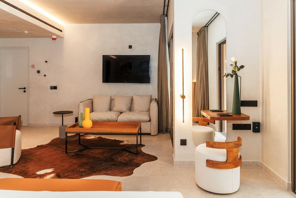 Фото M Boutique Hotel