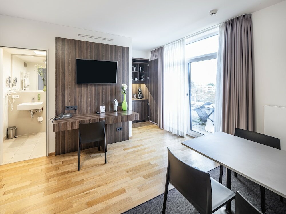 Фото Отель SevenDays BoardingHouse