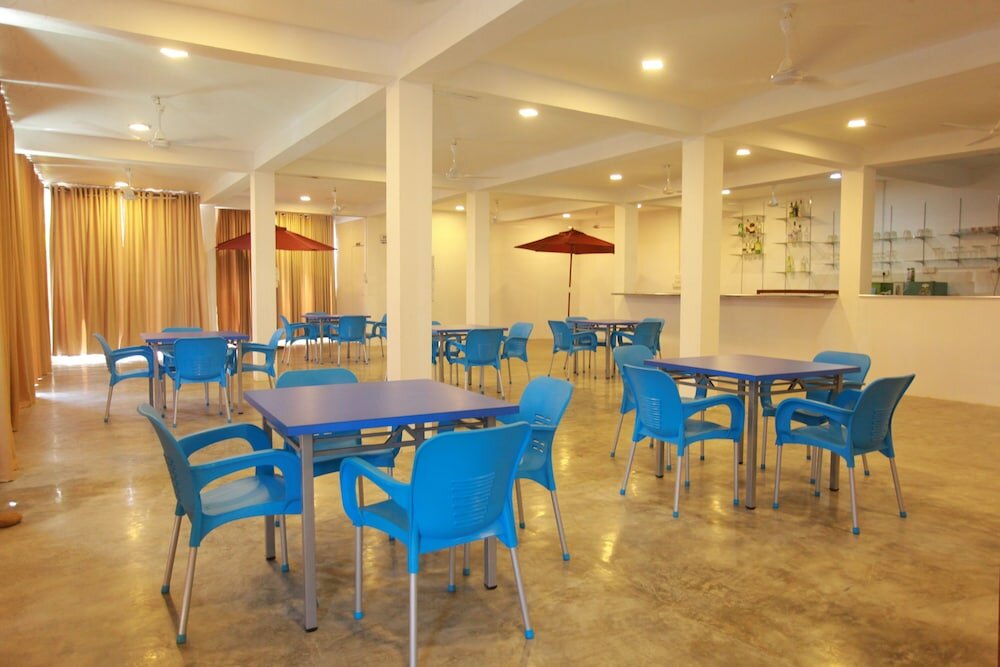 Фото Mirissa Beach Inn