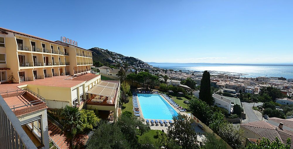 Фото Hotel Grecs