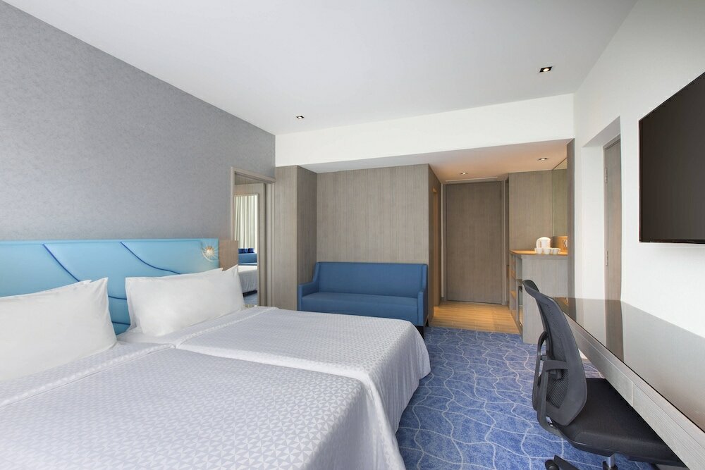 Фото Отель Four Points by Sheraton Singapore