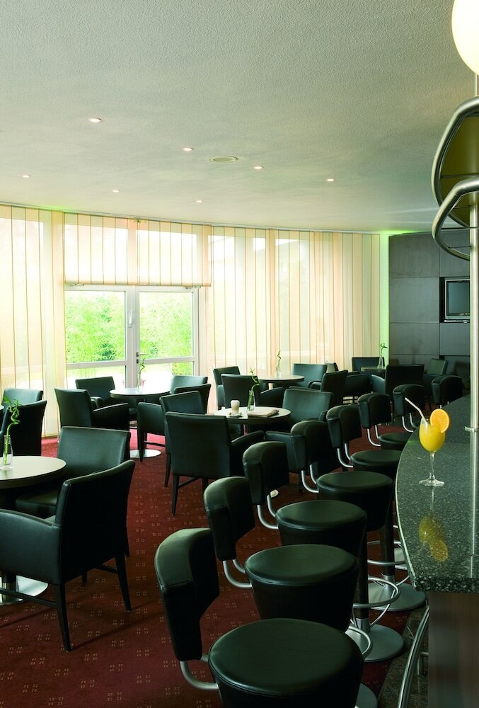 Фото Nh Weinheim