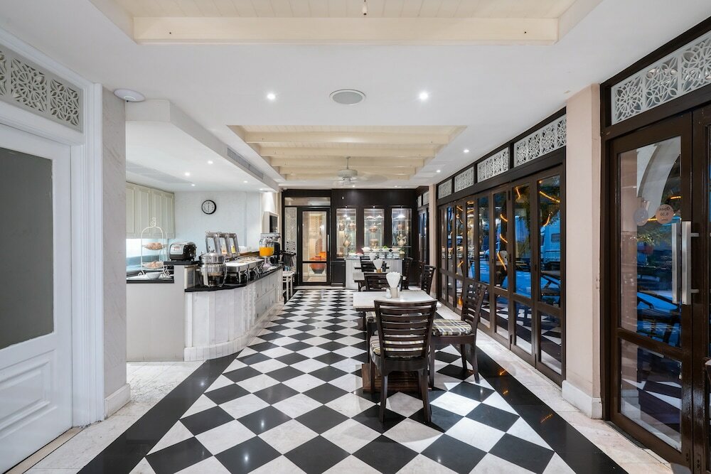 Фото Salil Hotel Sukhumvit Soi 8