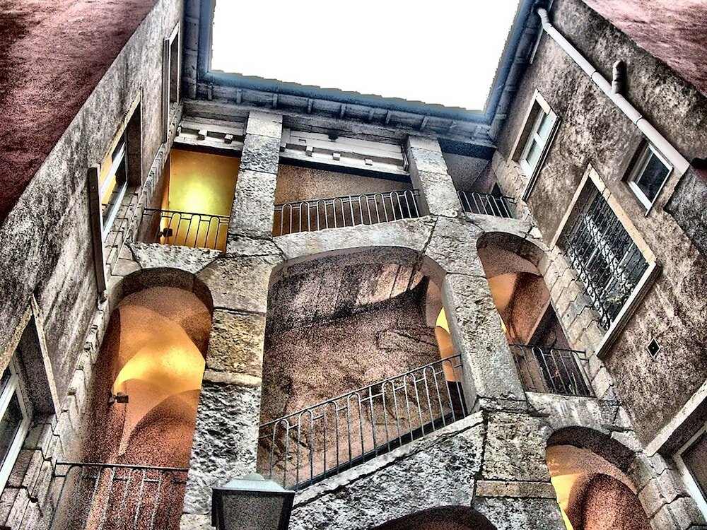 Фото Hotel Chromatics by HappyCulture