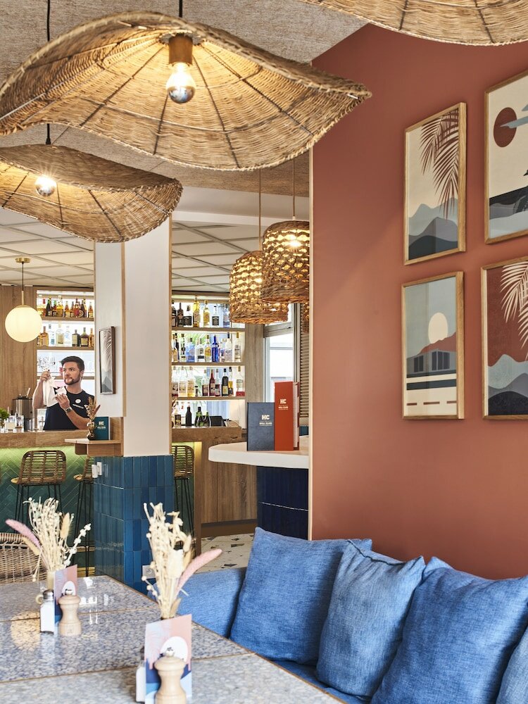 Фото Hotel Chromatics by HappyCulture