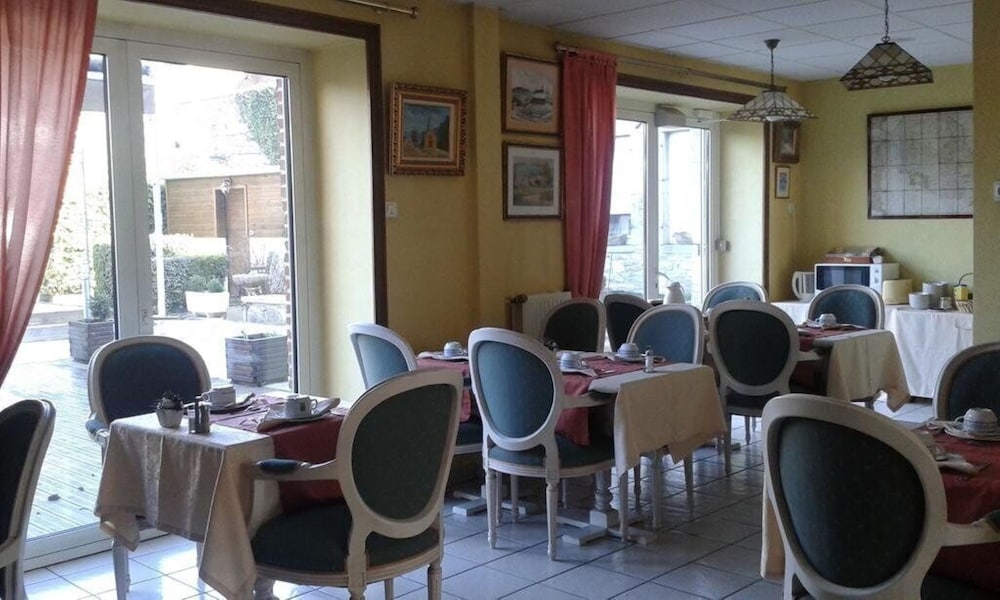 Фото Hotel Val Saint Hilaire