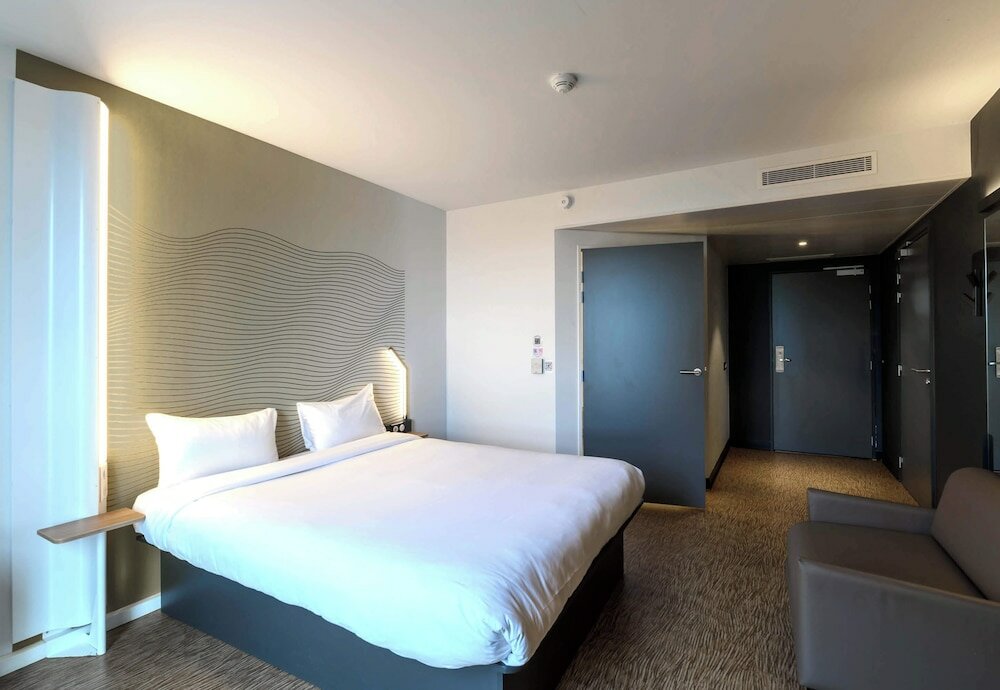 Фото B&b Hotel Compiègne