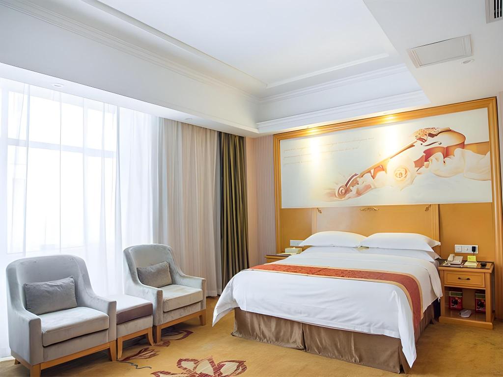 Фото Vienna Hotel