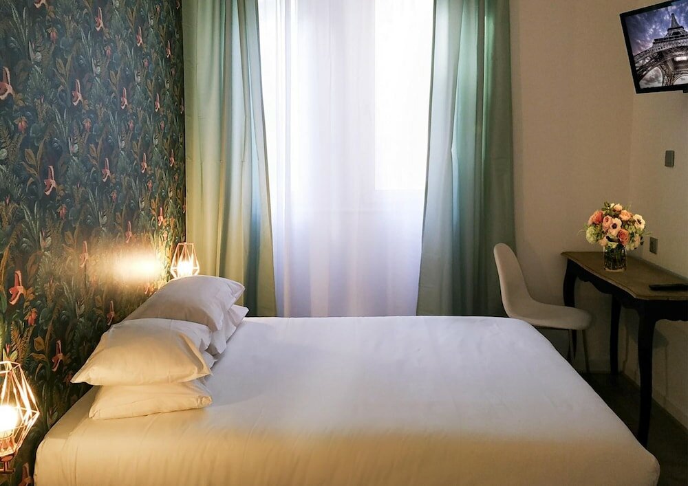 Фото Hotel De Paris Saint Georges