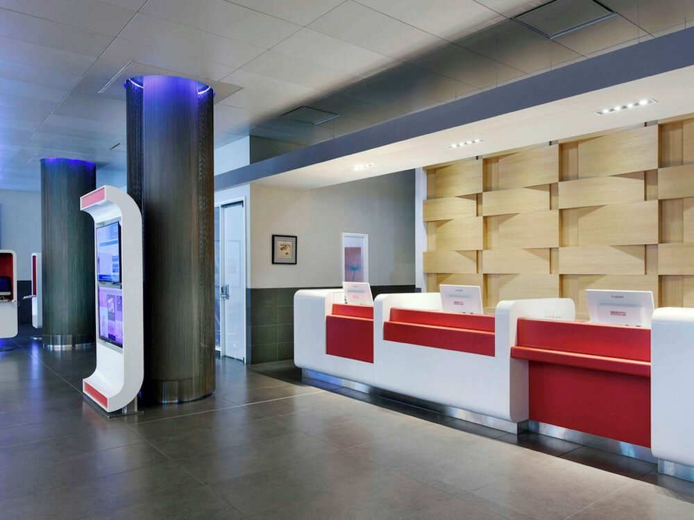 Фото DoubleTree by Hilton Ottawa Downtown