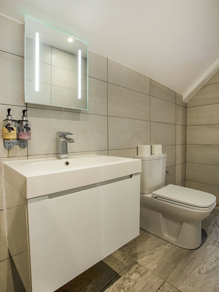 Фото Oyo The Arch, Wembly Stadium