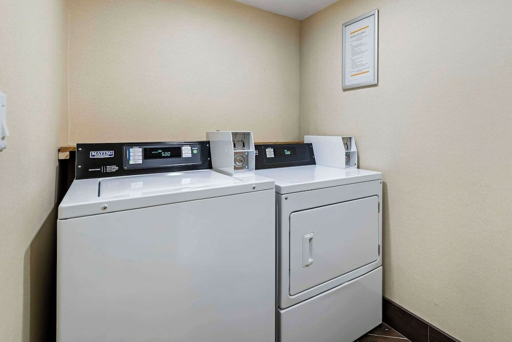 Фото Comfort Inn Windsor